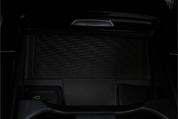 Mercedes-Benz CLA-Klasse AMG 35 4MATIC Premium Plus **Schaalstoelen/Sfeerverlichting/360/Pano**