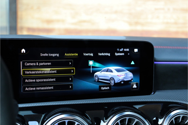 Mercedes-Benz CLA-Klasse AMG 35 4MATIC Premium Plus **Schaalstoelen/Sfeerverlichting/360/Pano**