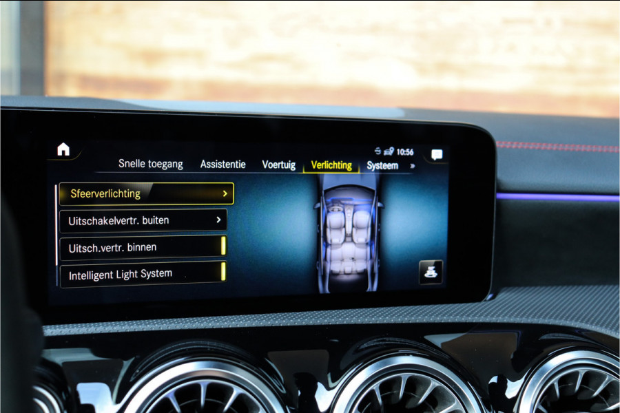 Mercedes-Benz CLA-Klasse AMG 35 4MATIC Premium Plus **Schaalstoelen/Sfeerverlichting/360/Pano**