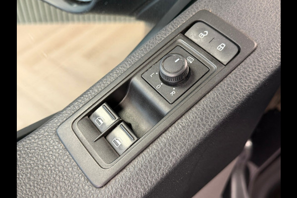 Volkswagen Transporter 2.0 TDI L2H3 Comfortline AIRCO CRUISE PDC SCHUIFDEUR BLUETOOTH START/STOP