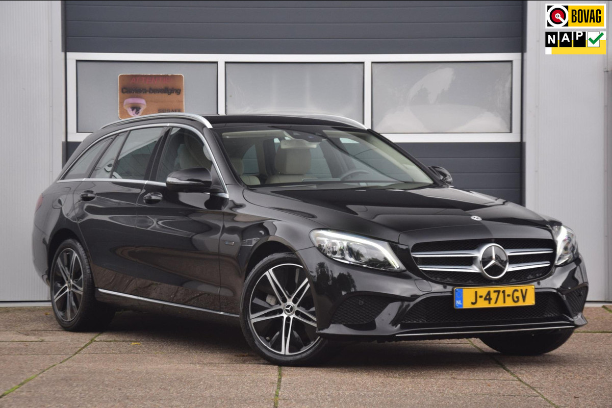Mercedes-Benz C-Klasse Estate 300 e Business Solution AMG Limited ADAPTIEVE CRUISE/360 CAMERA/APPLE CARPLAY Mercedes-Benz C-Klasse Estate 300 e Business Solution AMG Limited ADAPTIEVE CRUISE/360 CAMERA/APPLE CARPLAY