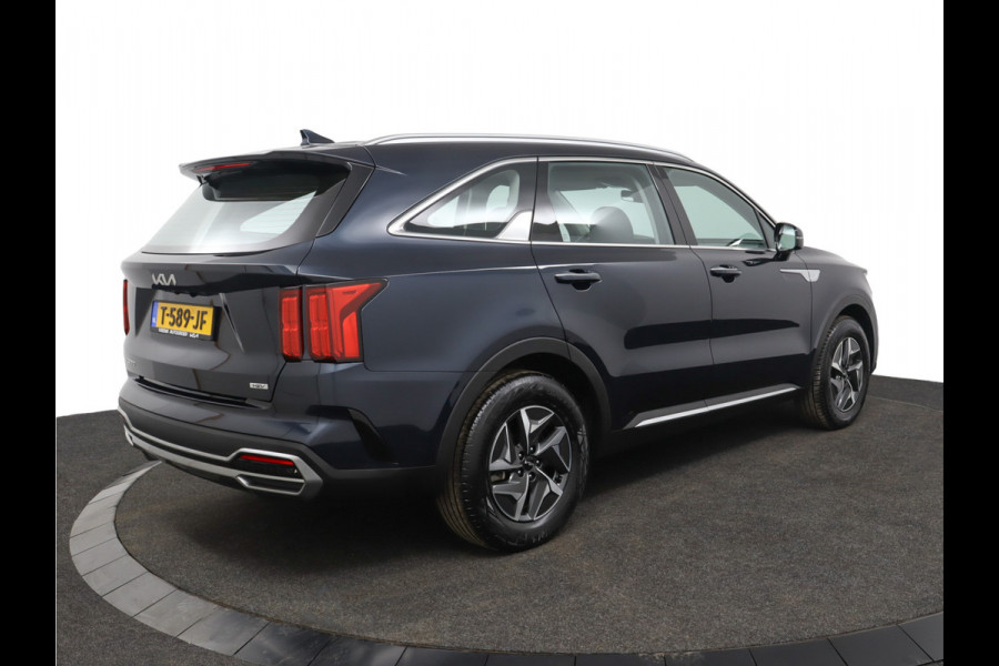 Kia Sorento 1.6 T-GDI Hybrid 2WD DynamicLine 7p. Automaat - Climate Control - LED Koplampen - Stoel/Stuurverwarming - Navigatie - Fabrieksgarantie Tot 2030