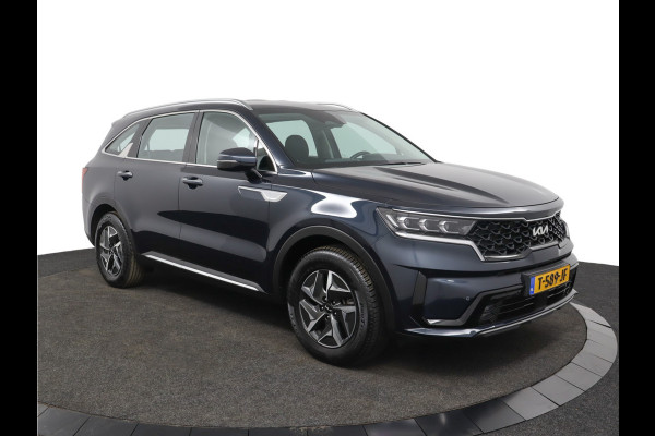 Kia Sorento 1.6 T-GDI Hybrid 2WD DynamicLine 7p. Automaat - Climate Control - LED Koplampen - Stoel/Stuurverwarming - Navigatie - Fabrieksgarantie Tot 2030