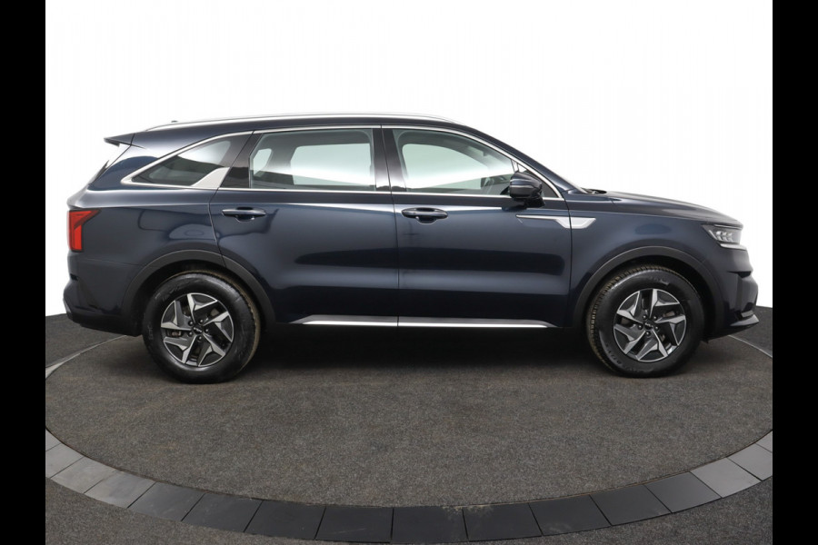 Kia Sorento 1.6 T-GDI Hybrid 2WD DynamicLine 7p. Automaat - Climate Control - LED Koplampen - Stoel/Stuurverwarming - Navigatie - Fabrieksgarantie Tot 2030