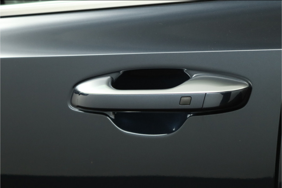 Kia Sorento 1.6 T-GDI Hybrid 2WD DynamicLine 7p. Automaat - Climate Control - LED Koplampen - Stoel/Stuurverwarming - Navigatie - Fabrieksgarantie Tot 2030