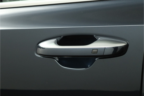 Kia Sorento 1.6 T-GDI Hybrid 2WD DynamicLine 7p. Automaat - Climate Control - LED Koplampen - Stoel/Stuurverwarming - Navigatie - Fabrieksgarantie Tot 2030