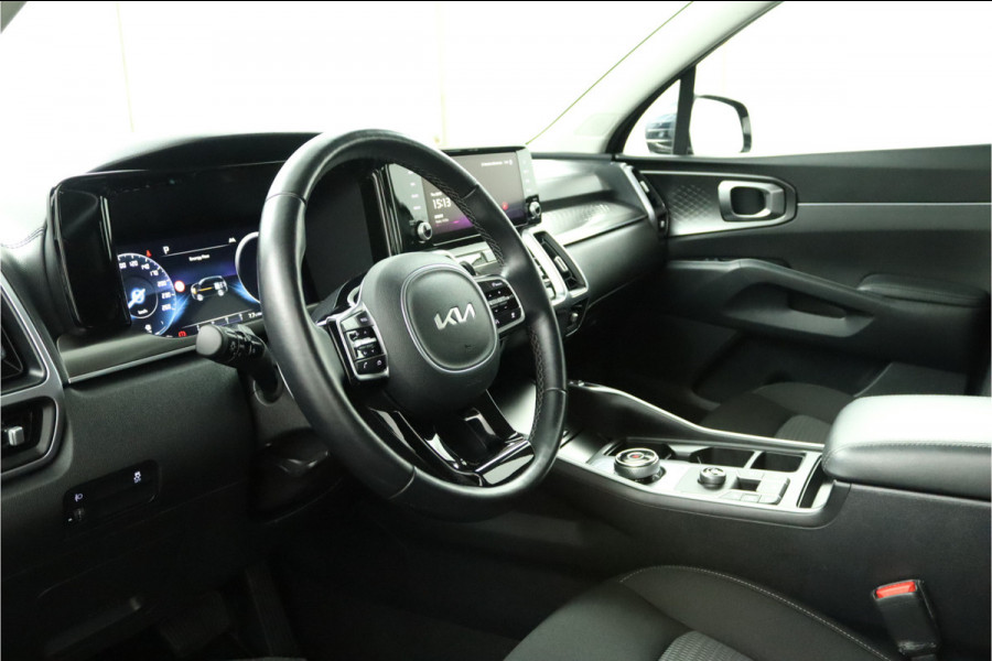 Kia Sorento 1.6 T-GDI Hybrid 2WD DynamicLine 7p. Automaat - Climate Control - LED Koplampen - Stoel/Stuurverwarming - Navigatie - Fabrieksgarantie Tot 2030
