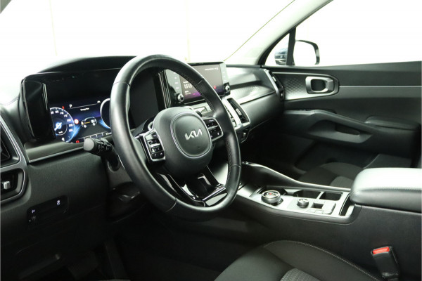 Kia Sorento 1.6 T-GDI Hybrid 2WD DynamicLine 7p. Automaat - Climate Control - LED Koplampen - Stoel/Stuurverwarming - Navigatie - Fabrieksgarantie Tot 2030