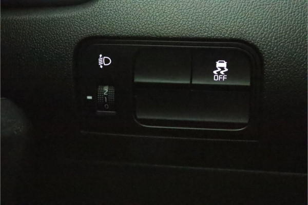 Kia Sorento 1.6 T-GDI Hybrid 2WD DynamicLine 7p. Automaat - Climate Control - LED Koplampen - Stoel/Stuurverwarming - Navigatie - Fabrieksgarantie Tot 2030