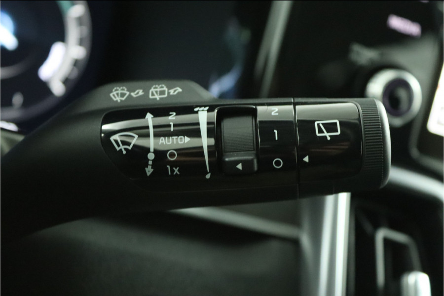 Kia Sorento 1.6 T-GDI Hybrid 2WD DynamicLine 7p. Automaat - Climate Control - LED Koplampen - Stoel/Stuurverwarming - Navigatie - Fabrieksgarantie Tot 2030