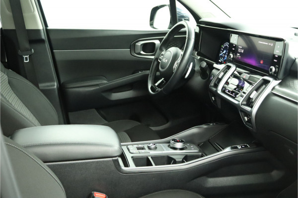 Kia Sorento 1.6 T-GDI Hybrid 2WD DynamicLine 7p. Automaat - Climate Control - LED Koplampen - Stoel/Stuurverwarming - Navigatie - Fabrieksgarantie Tot 2030