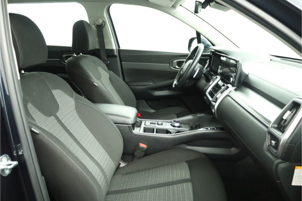 Kia Sorento 1.6 T-GDI Hybrid 2WD DynamicLine 7p. Automaat - Climate Control - LED Koplampen - Stoel/Stuurverwarming - Navigatie - Fabrieksgarantie Tot 2030