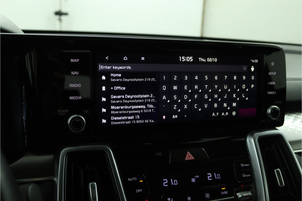 Kia Sorento 1.6 T-GDI Hybrid 2WD DynamicLine 7p. Automaat - Climate Control - LED Koplampen - Stoel/Stuurverwarming - Navigatie - Fabrieksgarantie Tot 2030