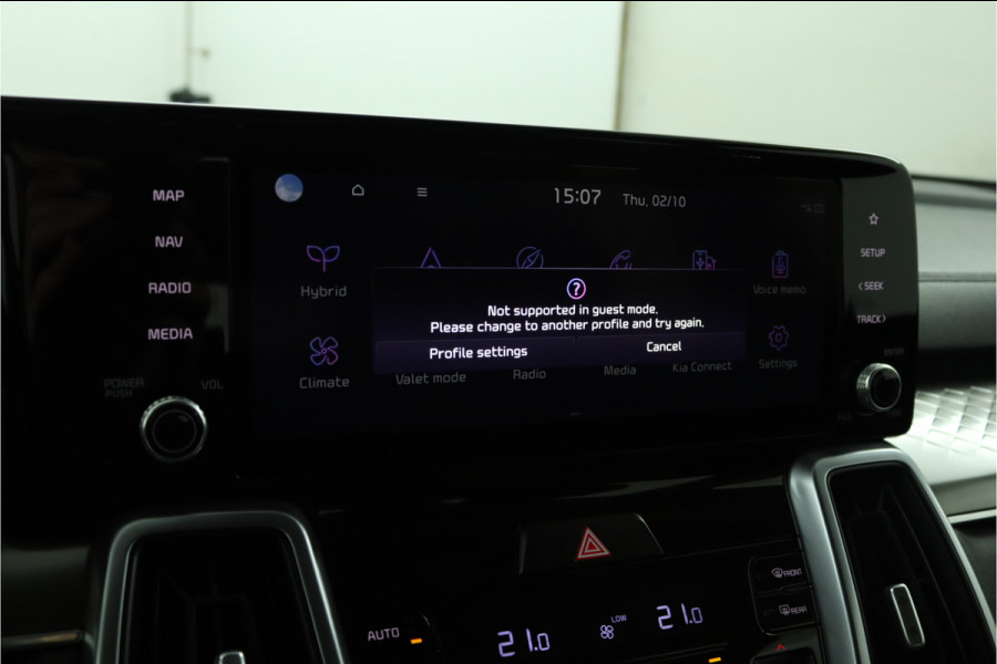 Kia Sorento 1.6 T-GDI Hybrid 2WD DynamicLine 7p. Automaat - Climate Control - LED Koplampen - Stoel/Stuurverwarming - Navigatie - Fabrieksgarantie Tot 2030