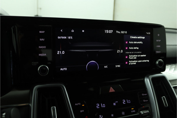 Kia Sorento 1.6 T-GDI Hybrid 2WD DynamicLine 7p. Automaat - Climate Control - LED Koplampen - Stoel/Stuurverwarming - Navigatie - Fabrieksgarantie Tot 2030