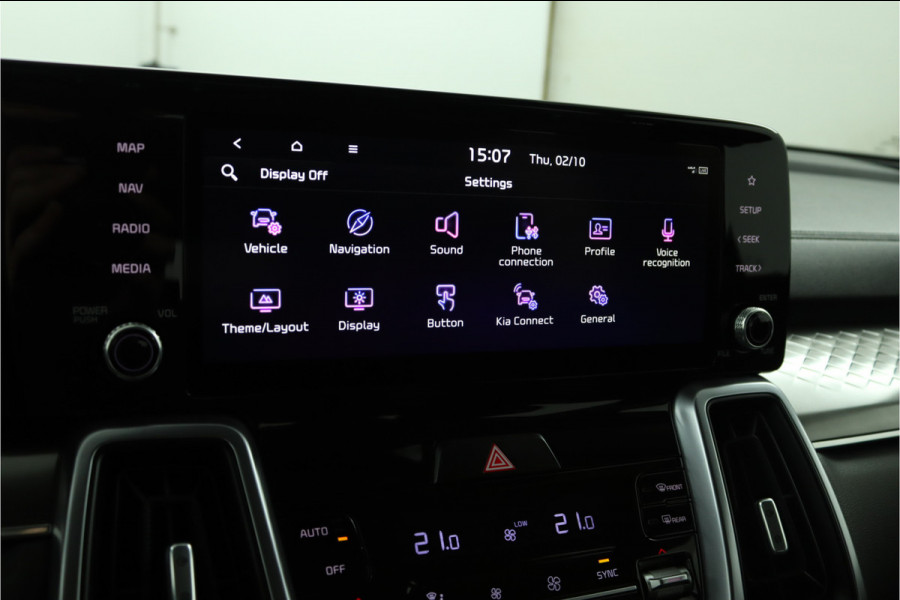 Kia Sorento 1.6 T-GDI Hybrid 2WD DynamicLine 7p. Automaat - Climate Control - LED Koplampen - Stoel/Stuurverwarming - Navigatie - Fabrieksgarantie Tot 2030