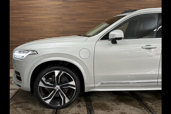 Volvo XC90 2.0 T8 Recharge AWD Plus Bright 7 p. | Pano | 22' inch | 360° camera | Trekhaak | Harman/Kardon Volvo XC90 2.0 T8 Recharge AWD Plus Bright 7 p. | Pano | 22' inch | 360° camera | Trekhaak | Harman/Kardon