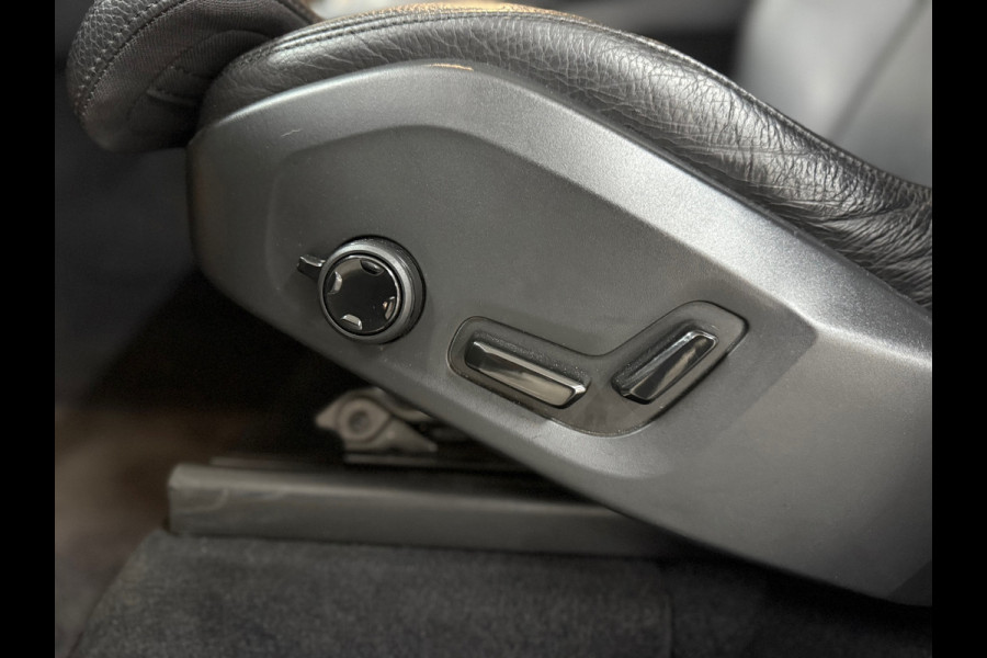 Volvo XC90 2.0 T8 Recharge AWD Plus Bright 7 p. | Pano | 22' inch | 360° camera | Trekhaak | Harman/Kardon Volvo XC90 2.0 T8 Recharge AWD Plus Bright 7 p. | Pano | 22' inch | 360° camera | Trekhaak | Harman/Kardon
