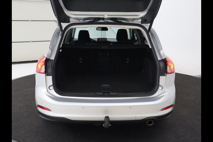 Ford Focus 1.0 EcoBoost Hybrid Titanium X | Stoel & stuurverwarming | Camera | Trekhaak | Carplay | Digital Cockpit | Full LED | Keyless
