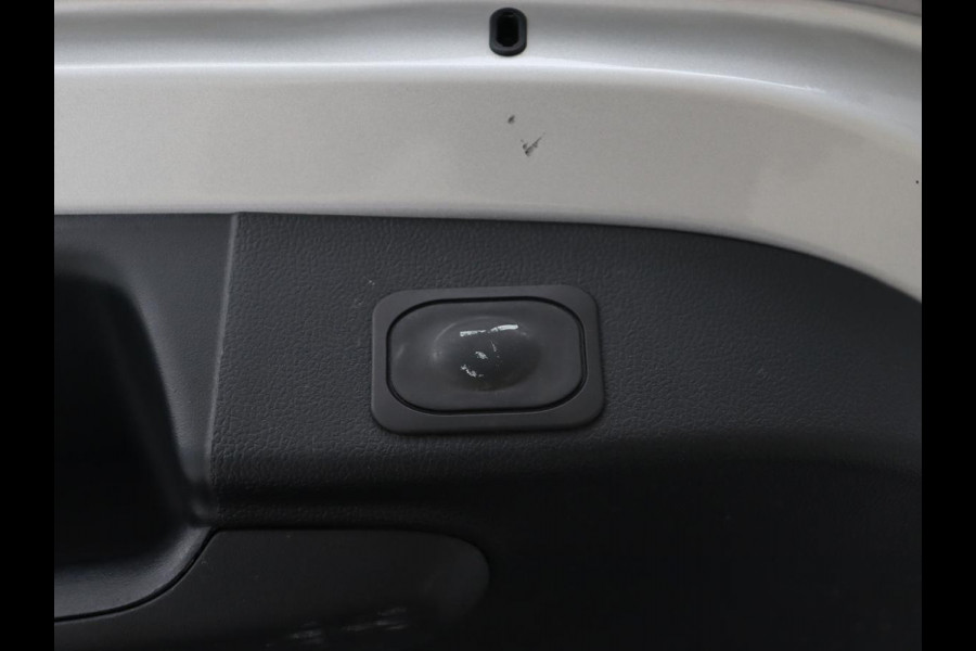 Ford Focus 1.0 EcoBoost Hybrid Titanium X | Stoel & stuurverwarming | Camera | Trekhaak | Carplay | Digital Cockpit | Full LED | Keyless