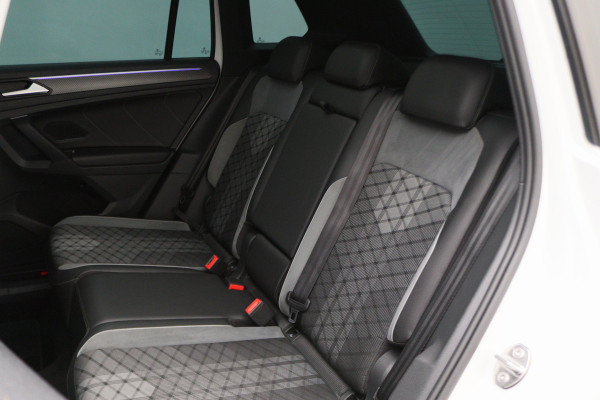 Volkswagen Tiguan 1.4 TSI eHybrid R-Line Business+ Panoramadak, 360° Camera, Head-Up, ACC, Keyless, Trekhaak, 20"