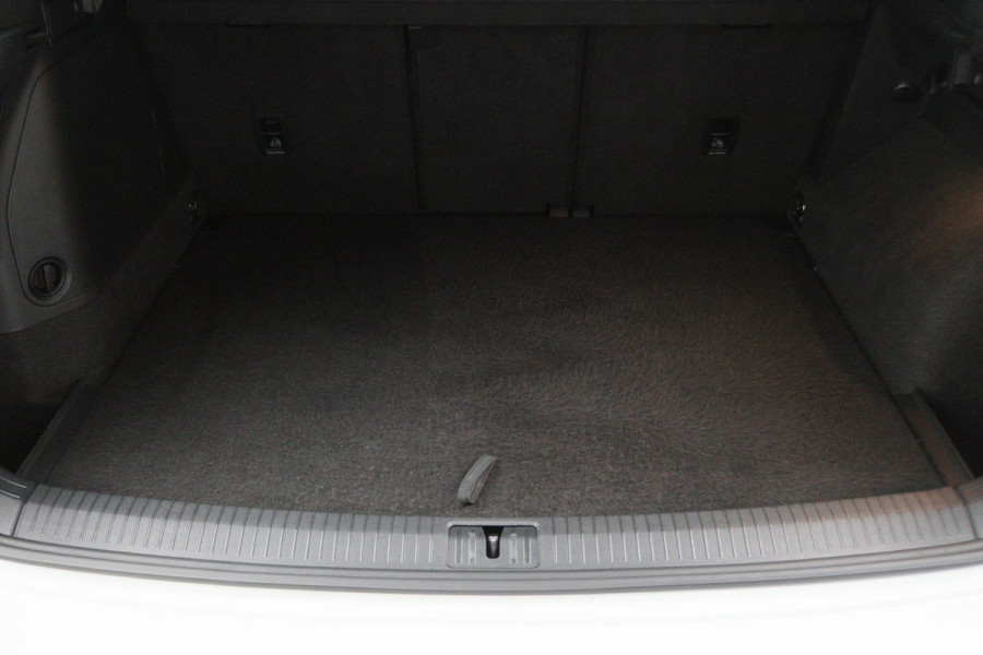 Volkswagen Tiguan 1.4 TSI eHybrid R-Line Business+ Panoramadak, 360° Camera, Head-Up, ACC, Keyless, Trekhaak, 20"