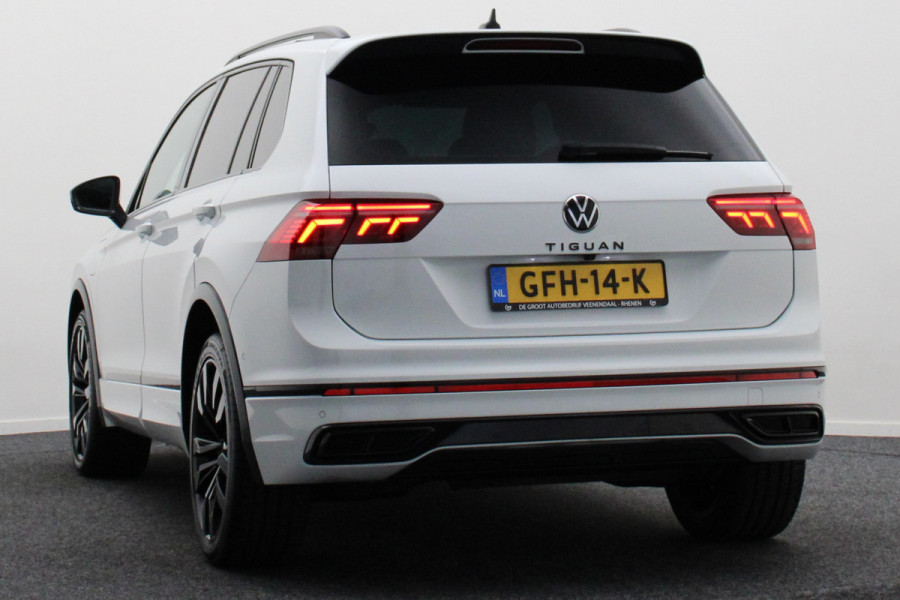 Volkswagen Tiguan 1.4 TSI eHybrid R-Line Business+ Panoramadak, 360° Camera, Head-Up, ACC, Keyless, Trekhaak, 20"