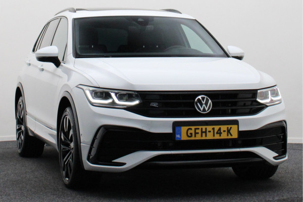 Volkswagen Tiguan 1.4 TSI eHybrid R-Line Business+ Panoramadak, 360° Camera, Head-Up, ACC, Keyless, Trekhaak, 20"