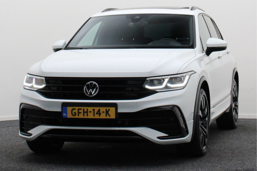 Volkswagen Tiguan 1.4 TSI eHybrid R-Line Business+ Panoramadak, 360° Camera, Head-Up, ACC, Keyless, Trekhaak, 20"