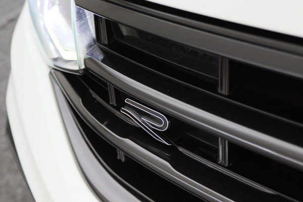 Volkswagen Tiguan 1.4 TSI eHybrid R-Line Business+ Panoramadak, 360° Camera, Head-Up, ACC, Keyless, Trekhaak, 20"