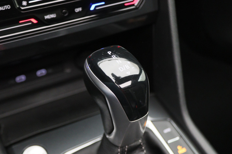 Volkswagen Tiguan 1.4 TSI eHybrid R-Line Business+ Panoramadak, 360° Camera, Head-Up, ACC, Keyless, Trekhaak, 20"