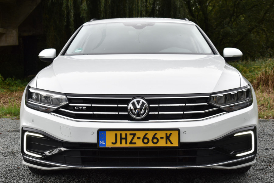 Volkswagen Passat Variant 218PK DSG HYBRID GTE BUSINESS TREKHAAK/NAVI/CAMERA Volkswagen Passat Variant 218PK DSG HYBRID GTE BUSINESS TREKHAAK/NAVI/CAMERA
