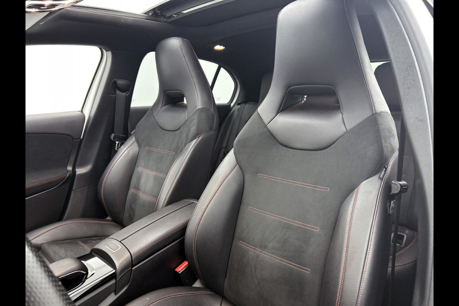 Mercedes-Benz A-Klasse 220 Premium Plus AMG-Line(Goed OnderH, Panorama, SfeerV, Elektrische Stoelen, StoelV, Camera, Navi, Etc)