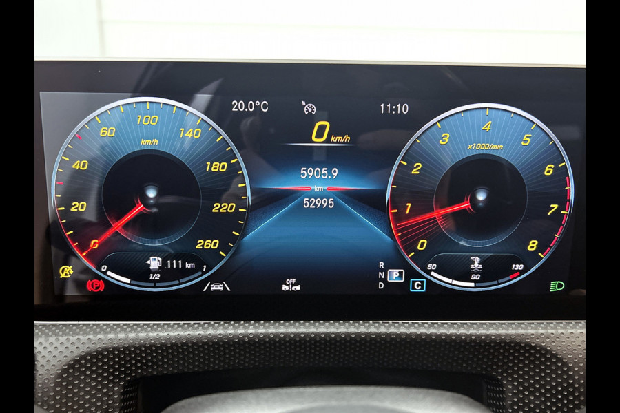 Mercedes-Benz A-Klasse 220 Premium Plus AMG-Line(Goed OnderH, Panorama, SfeerV, Elektrische Stoelen, StoelV, Camera, Navi, Etc)