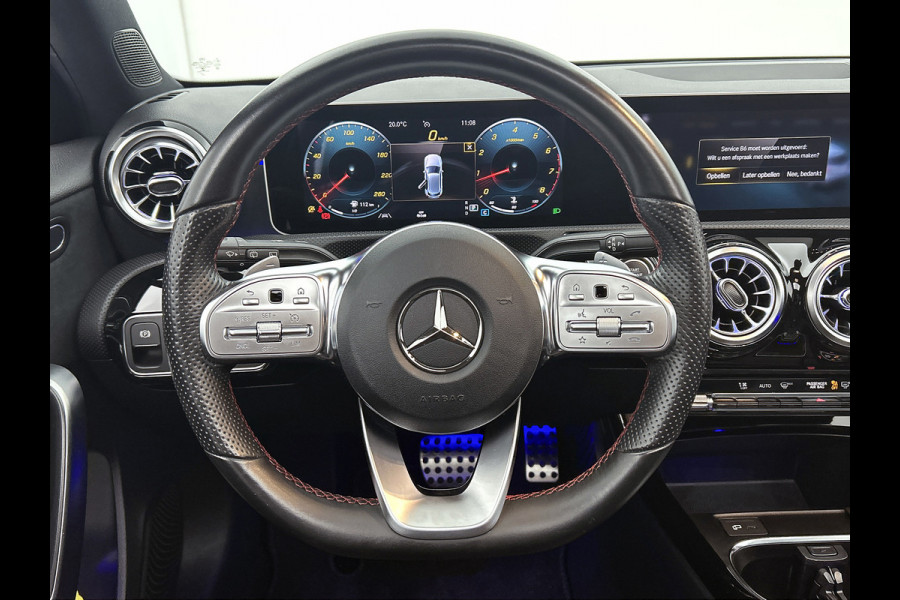 Mercedes-Benz A-Klasse 220 Premium Plus AMG-Line(Goed OnderH, Panorama, SfeerV, Elektrische Stoelen, StoelV, Camera, Navi, Etc)