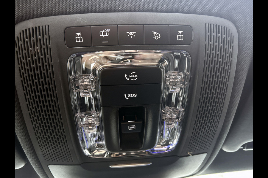 Mercedes-Benz A-Klasse 220 Premium Plus AMG-Line(Goed OnderH, Panorama, SfeerV, Elektrische Stoelen, StoelV, Camera, Navi, Etc)