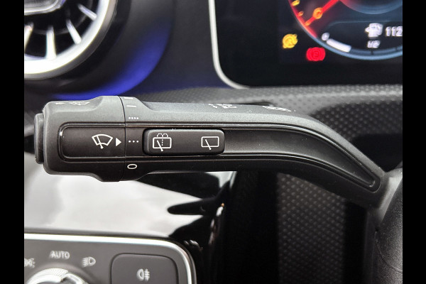 Mercedes-Benz A-Klasse 220 Premium Plus AMG-Line(Goed OnderH, Panorama, SfeerV, Elektrische Stoelen, StoelV, Camera, Navi, Etc)
