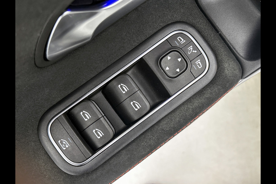 Mercedes-Benz A-Klasse 220 Premium Plus AMG-Line(Goed OnderH, Panorama, SfeerV, Elektrische Stoelen, StoelV, Camera, Navi, Etc)