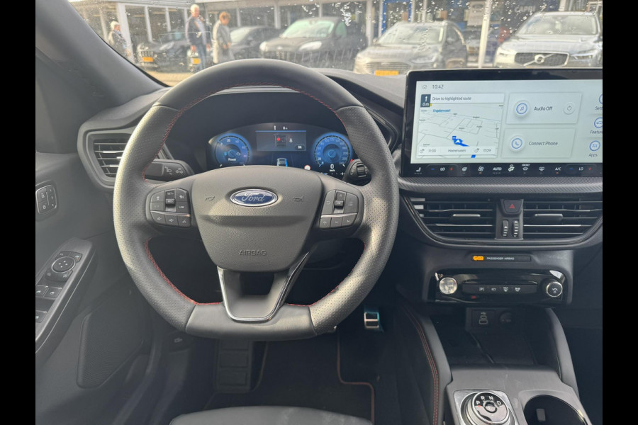 Ford Kuga 2.5 PHEV ST-Line X 243pk SCI | Wegklapbare trekhaak | Panoramadak | Winter Pack | Head up Display | All season banden