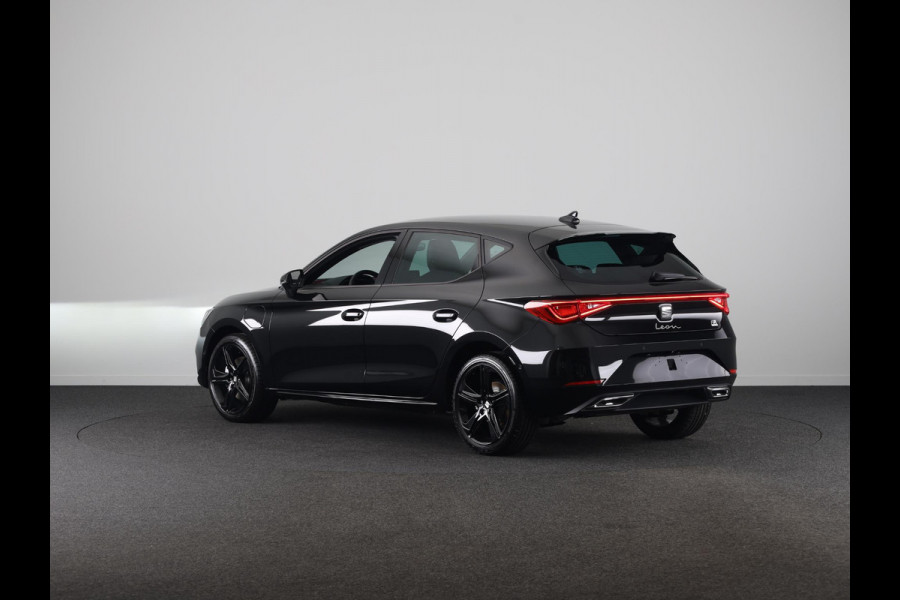Seat Leon 1.5 TSI 204pk e-Hybrid FR Business | Black Pack | Trekhaak | Led Matrix Seat Leon 1.5 TSI 204pk e-Hybrid FR Business | Black Pack | Trekhaak | Led Matrix