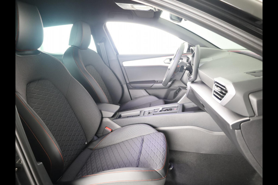 Seat Leon 1.5 TSI 204pk e-Hybrid FR Business | Black Pack | Trekhaak | Led Matrix Seat Leon 1.5 TSI 204pk e-Hybrid FR Business | Black Pack | Trekhaak | Led Matrix