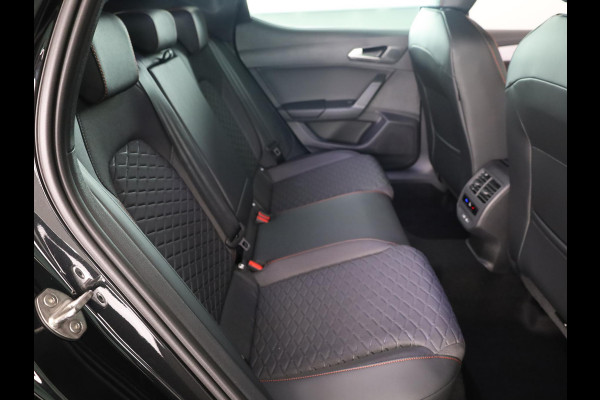 Seat Leon 1.5 TSI 204pk e-Hybrid FR Business | Black Pack | Trekhaak | Led Matrix Seat Leon 1.5 TSI 204pk e-Hybrid FR Business | Black Pack | Trekhaak | Led Matrix