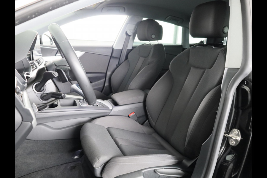Audi A5 Sportback 40 TFSI Advanced Edition 204pk | Sportstoelen | Matrix LED koplampen | 18 inch lichtmetalen velgen | Voorstoelen met massage functie