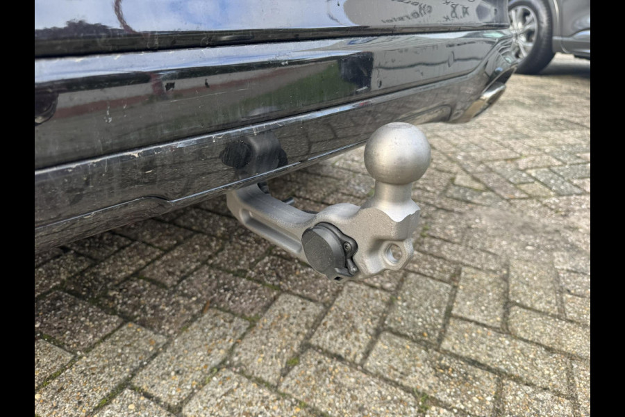 Ford Kuga 2.5 PHEV ST-Line X 243pk | SCI | Wegklapbare trekhaak | Panoramadak | Winter Pack | Head up Display | All season banden Ford Kuga 2.5 PHEV ST-Line X 243pk | SCI | Wegklapbare trekhaak | Panoramadak | Winter Pack | Head up Display | All season banden