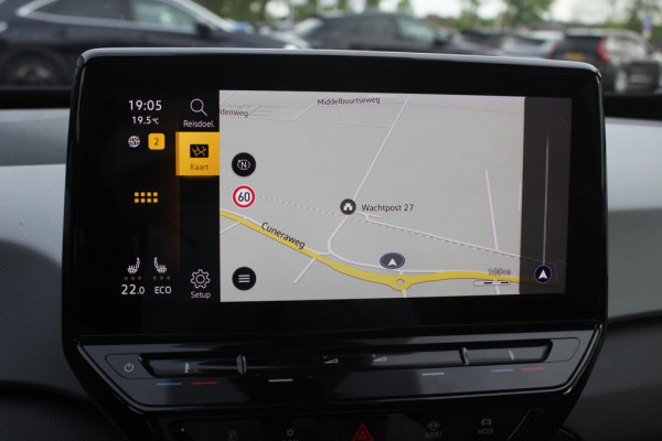 Volkswagen ID.3 First Plus 58 kWh / SOH 92,5% / Camera / Keyless / Matrix LED / Interieurvoorverwarming / 19'' / DAB / 19'' / Navigatie / ACC