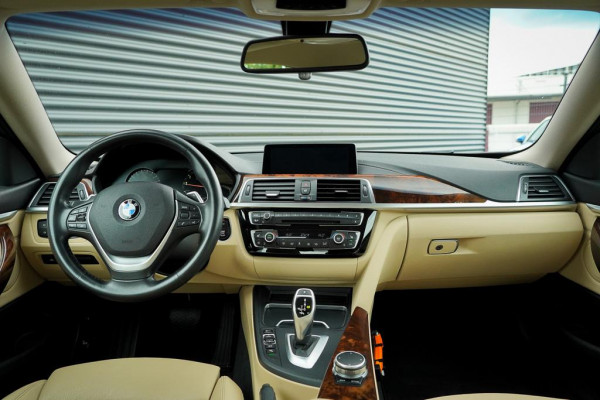 BMW 4 Serie Coupé 430i High Executive / Leder / Navi Prof