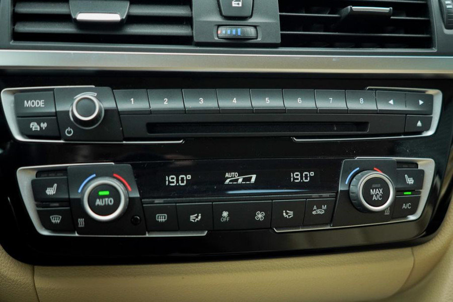 BMW 4 Serie Coupé 430i High Executive / Leder / Navi Prof