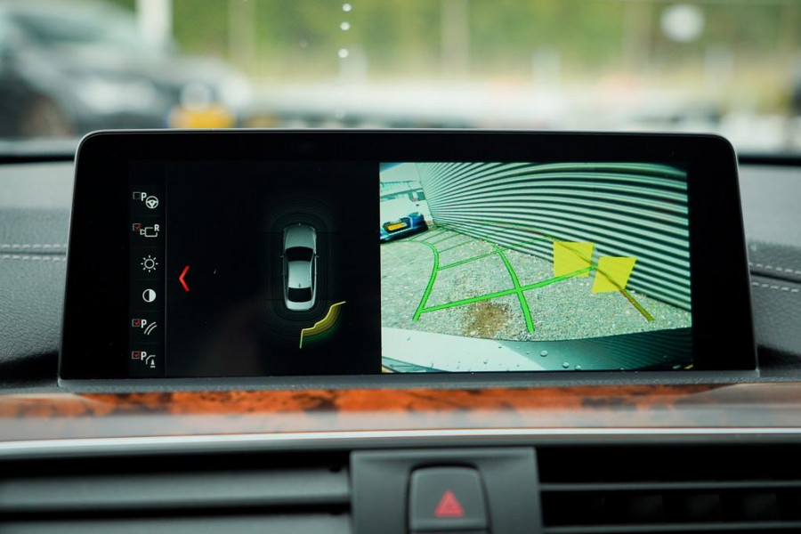 BMW 4 Serie Coupé 430i High Executive / Leder / Navi Prof