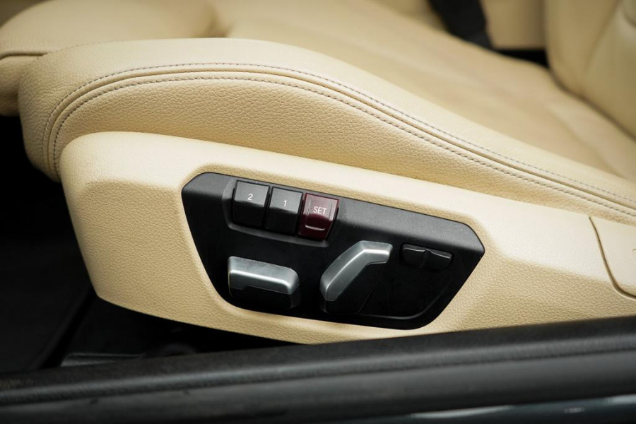BMW 4 Serie Coupé 430i High Executive / Leder / Navi Prof