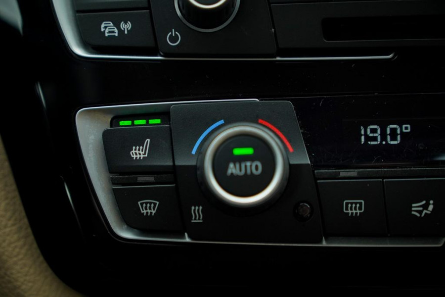 BMW 4 Serie Coupé 430i High Executive / Leder / Navi Prof